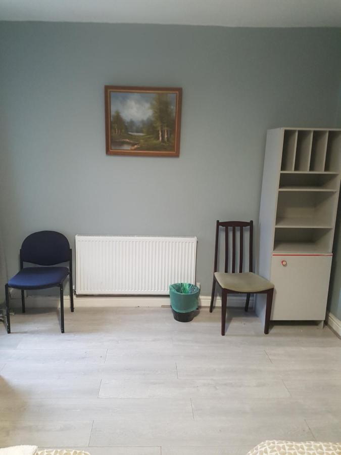 Atlas Road Guest House Κάρντιφ Εξωτερικό φωτογραφία